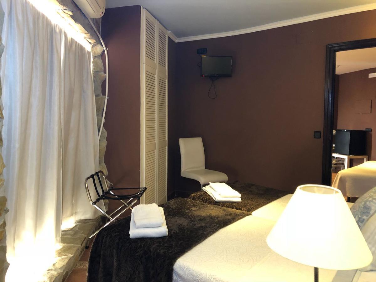 Apartamentos Los Angeles Alcañiz エクステリア 写真